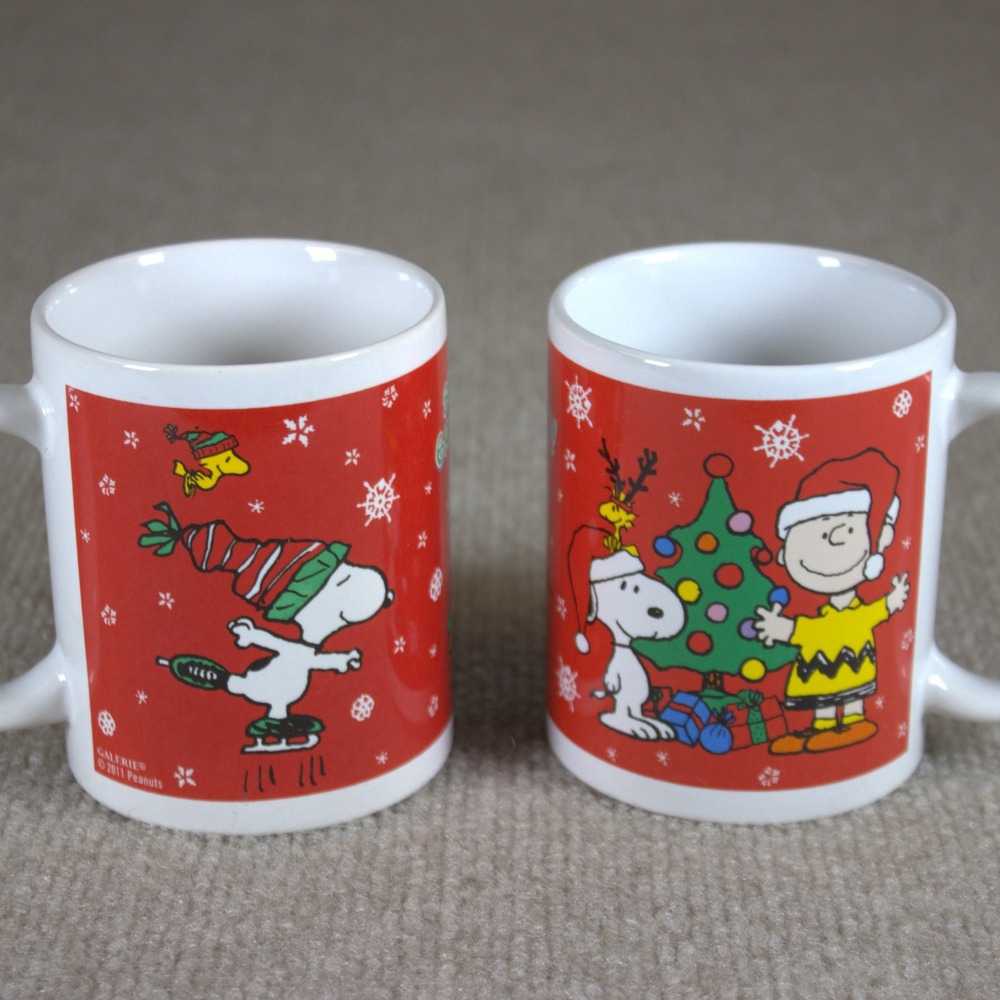 Peanuts Christmas Coffee Mugs Set of 2‎ Snoopy Charlie Brown Woodstock Galerie